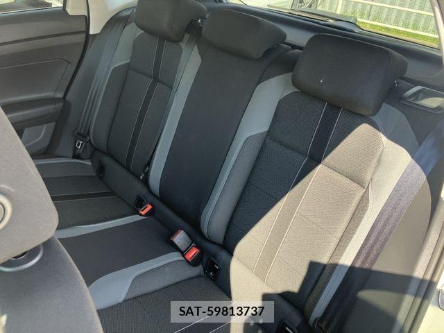 VolksWagen POLO 2024-12 8686928-11
