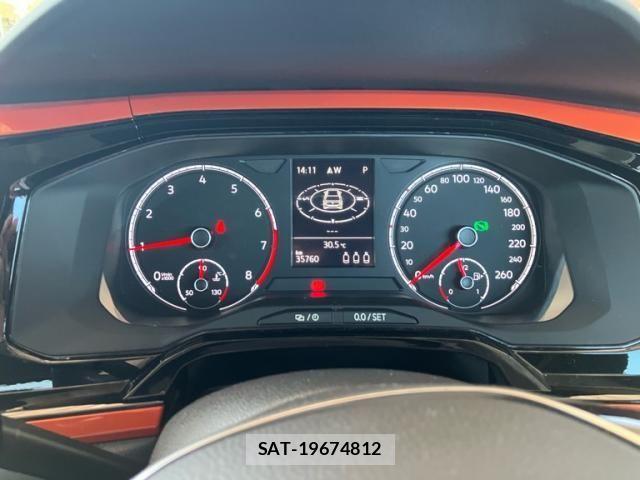 VolksWagen POLO 2019-02 8746874-9
