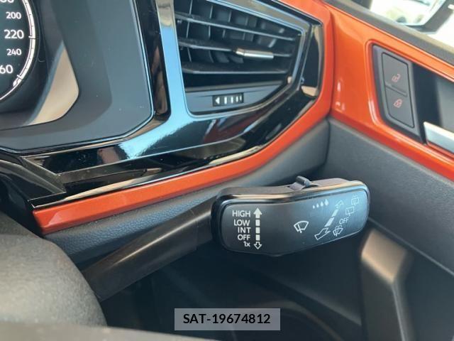 VolksWagen POLO 2019-02 8746874-12