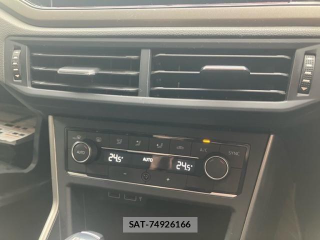VolksWagen POLO 2018-04 8746876-11