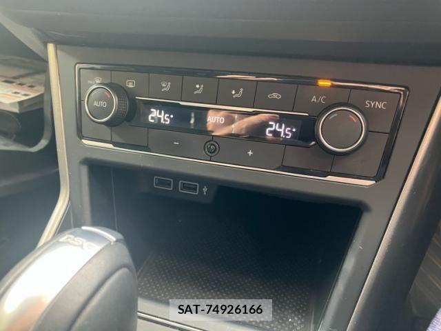 VolksWagen POLO 2018-04 8746876-12