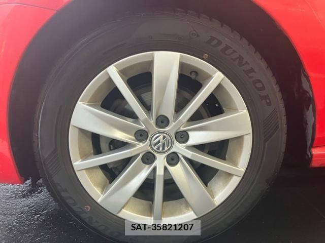 VolksWagen POLO 2017-02 8746875-9