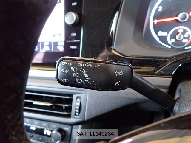 VolksWagen POLO 2018-06 8746867-17