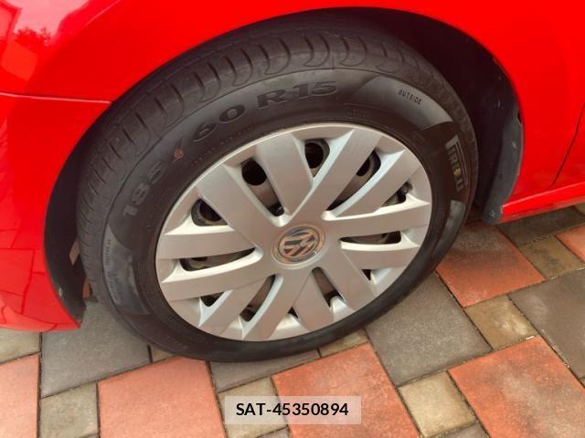VolksWagen POLO 2011-12 8746877-2