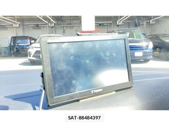 VolksWagen POLO 2012-04 8746879-12