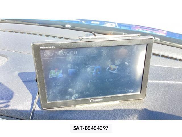 VolksWagen POLO 2012-04 8746879-13
