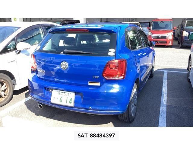 VolksWagen POLO 2012-04 8746879-1