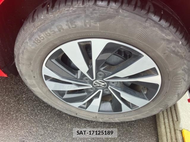 VolksWagen POLO 2022-03 8746873-6