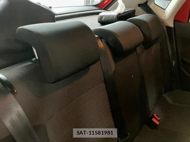 VolksWagen POLO 2011-09 8746878-12