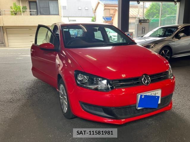 VolksWagen POLO 2011-09 8746878-1