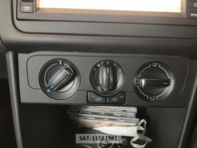 VolksWagen POLO 2011-09 8746878-20