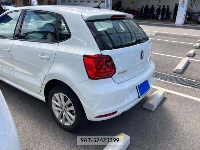 VolksWagen POLO 2017-09 8782635-3
