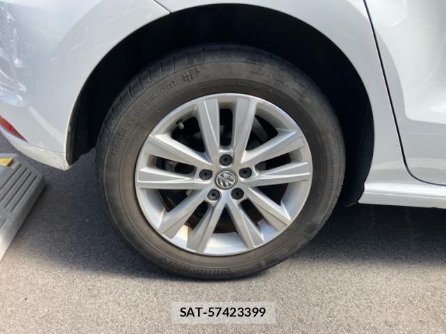 VolksWagen POLO 2017-09 8782635-7