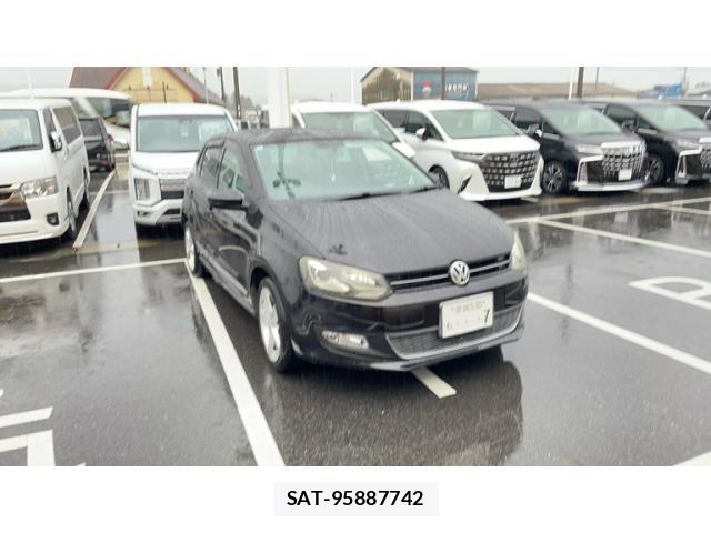 VolksWagen POLO 2014-07 8797937-0