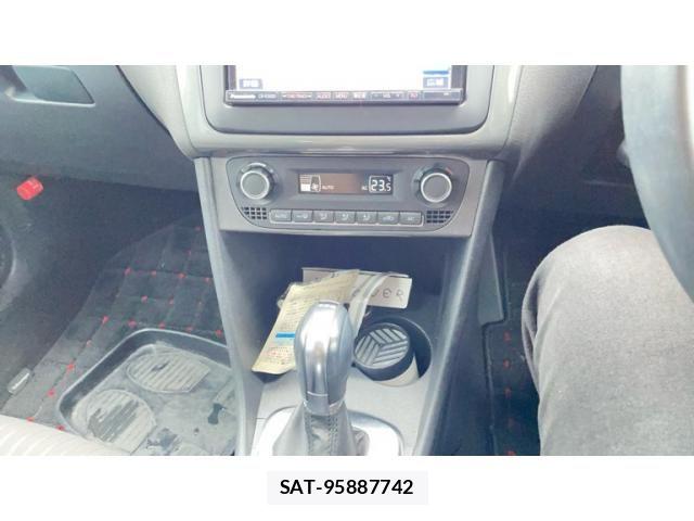 VolksWagen POLO 2014-07 8797937-5