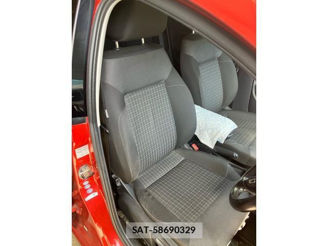 VolksWagen POLO 2014-09 8797936-13