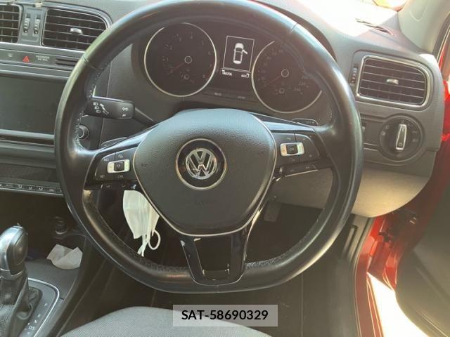 VolksWagen POLO 2014-09 8797936-15