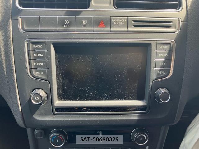 VolksWagen POLO 2014-09 8797936-18