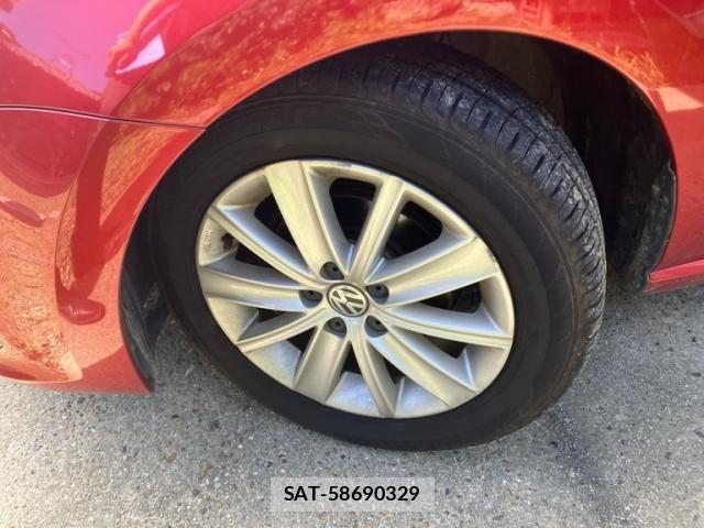 VolksWagen POLO 2014-09 8797936-3