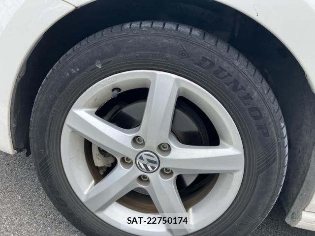 VolksWagen POLO 2013-09 8797938-9