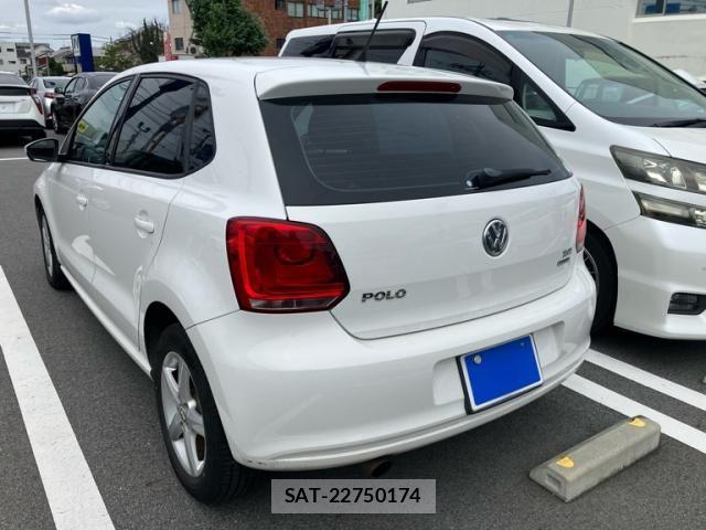 VolksWagen POLO 2013-09 8797938-7
