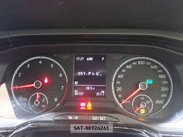 VolksWagen POLO 2019-03 8797933-11