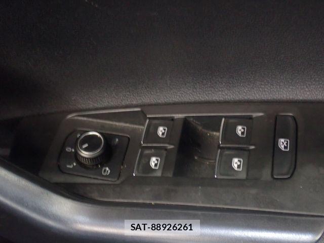 VolksWagen POLO 2019-03 8797933-21