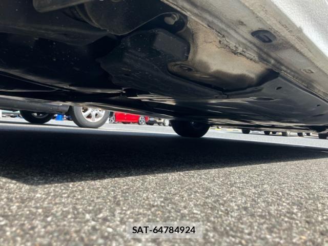 VolksWagen POLO 2018-05 8832517-10