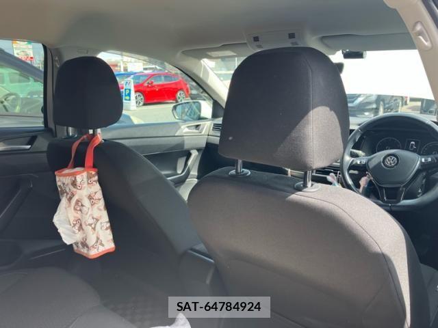 VolksWagen POLO 2018-05 8832517-17