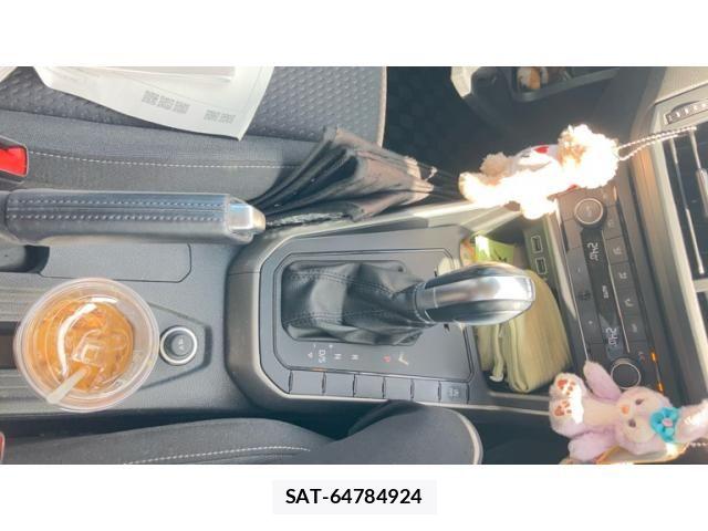 VolksWagen POLO 2018-05 8832517-28