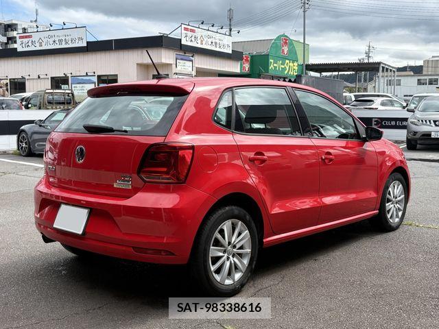 VolksWagen POLO 2017-02 8851093-2