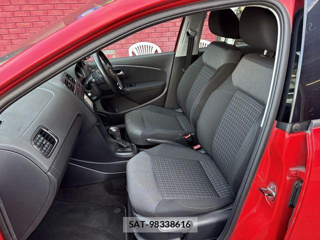 VolksWagen POLO 2017-02 8851093-8