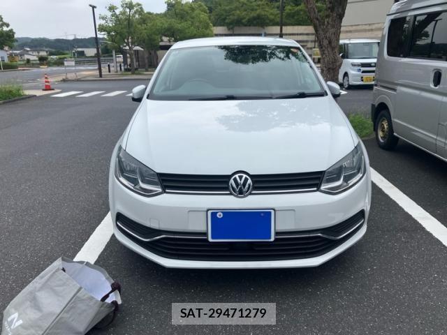 VolksWagen POLO 2014-09 8841028-0
