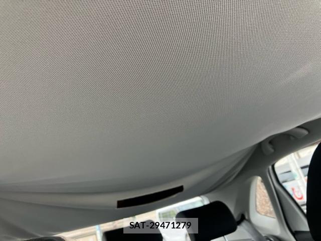 VolksWagen POLO 2014-09 8841028-24