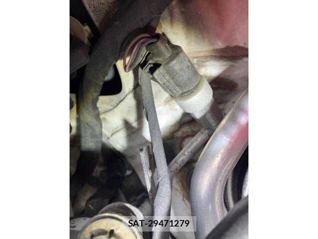 VolksWagen POLO 2014-09 8841028-25