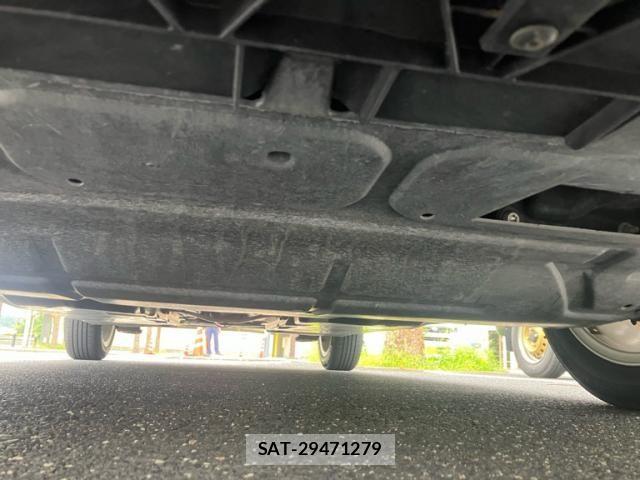 VolksWagen POLO 2014-09 8841028-3
