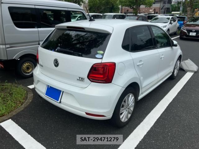 VolksWagen POLO 2014-09 8841028-8