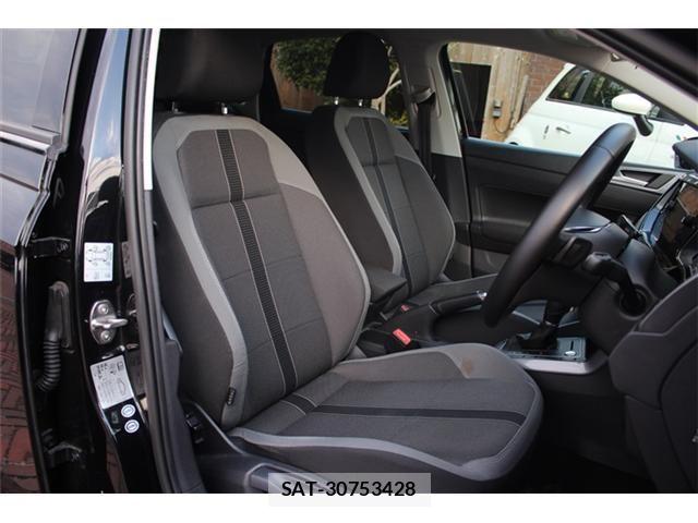 VolksWagen POLO 2018-06 8851091-11