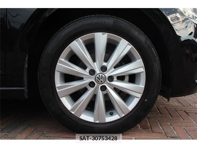 VolksWagen POLO 2018-06 8851091-15