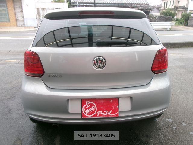 VolksWagen POLO 2010-01 8851094-10