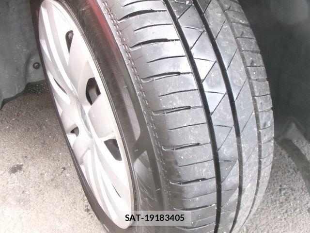 VolksWagen POLO 2010-01 8851094-14