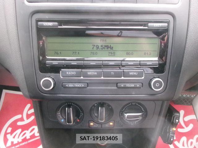 VolksWagen POLO 2010-01 8851094-15