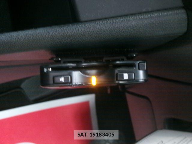 VolksWagen POLO 2010-01 8851094-17