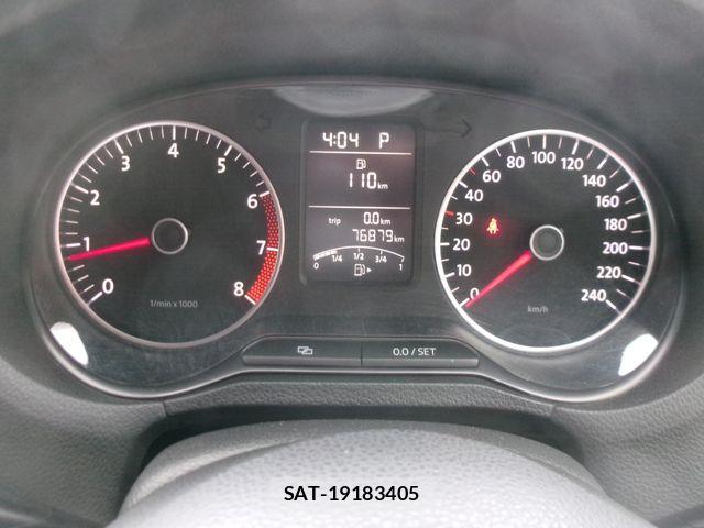 VolksWagen POLO 2010-01 8851094-19