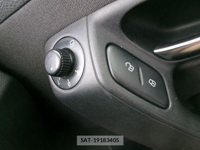VolksWagen POLO 2010-01 8851094-21