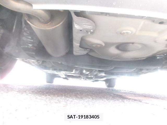 VolksWagen POLO 2010-01 8851094-23