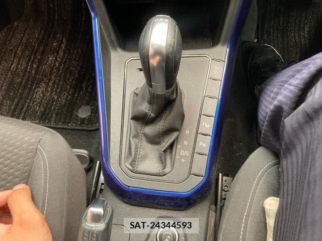 VolksWagen POLO 2018-11 8872405-19