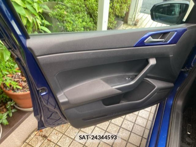 VolksWagen POLO 2018-11 8872405-23