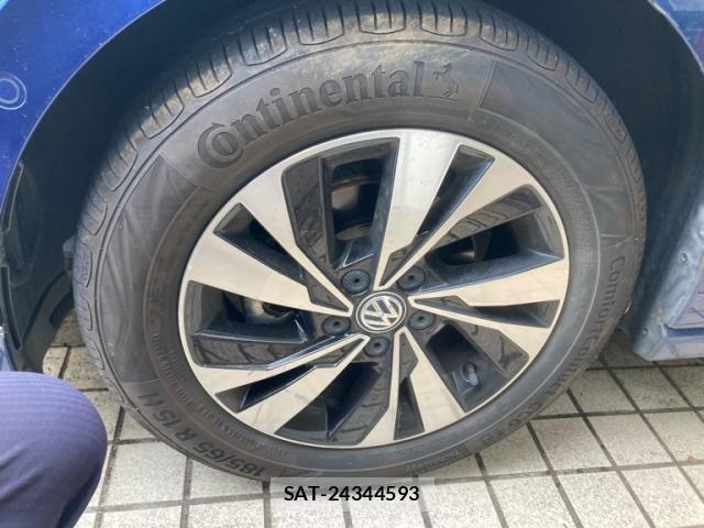 VolksWagen POLO 2018-11 8872405-3