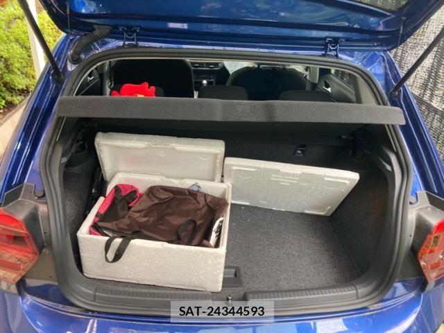 VolksWagen POLO 2018-11 8872405-7